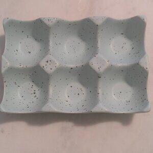 Ceramic egg holder 6ct